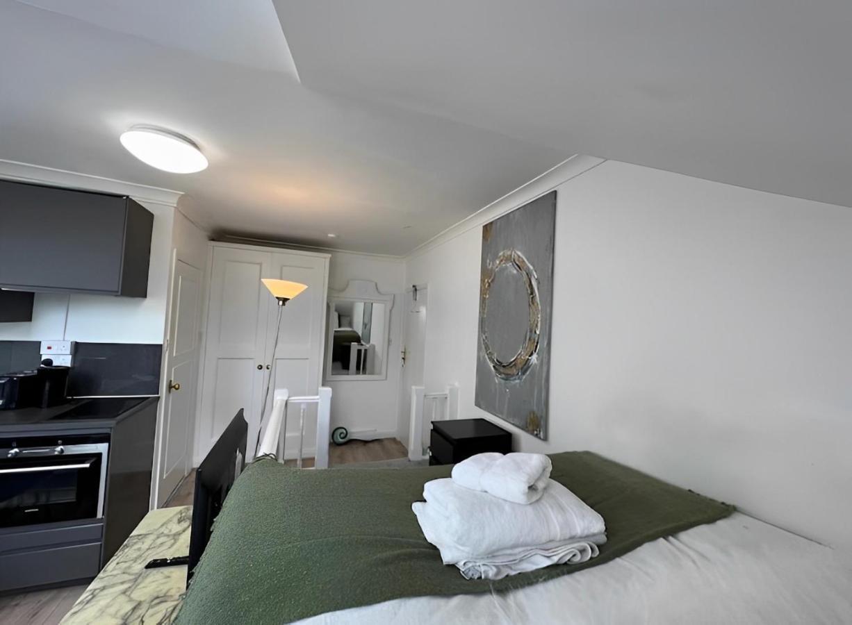 Apartment Loft Shepherd's Bush Near Everything *